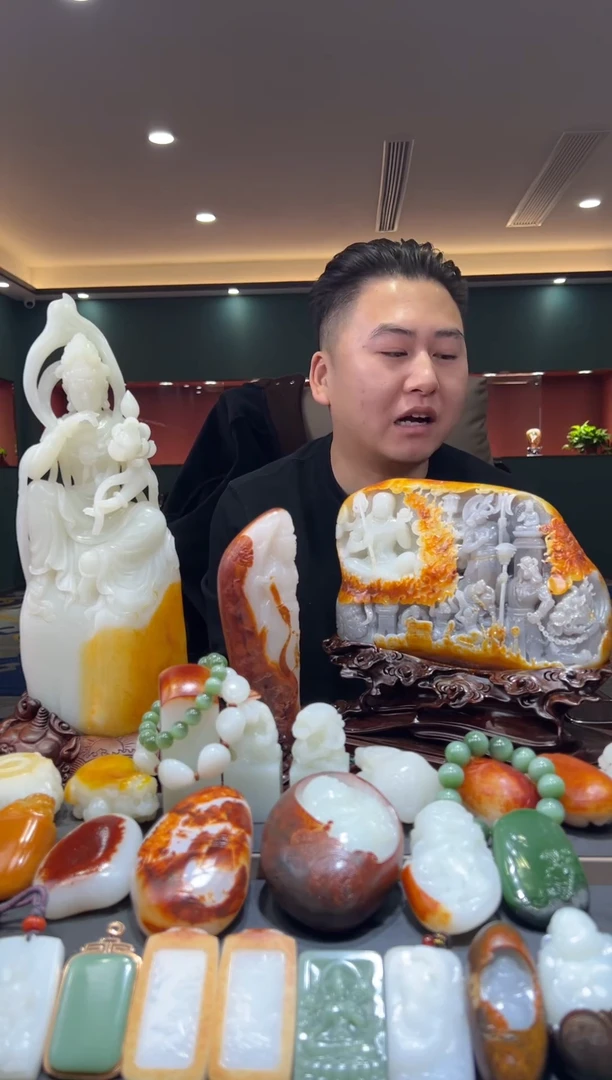 未镶嵌和田玉把件繁*和田玉