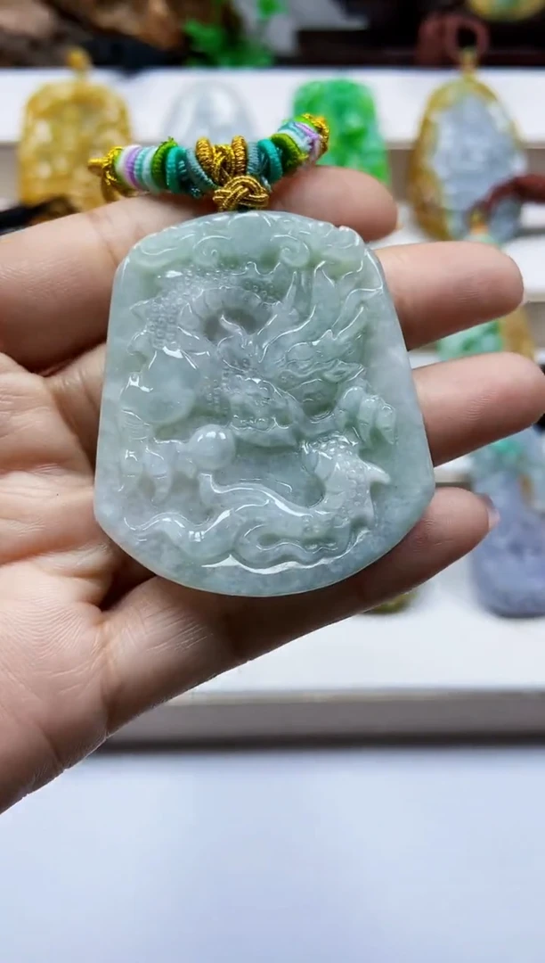 颈饰未镶嵌翡翠翡翠A货