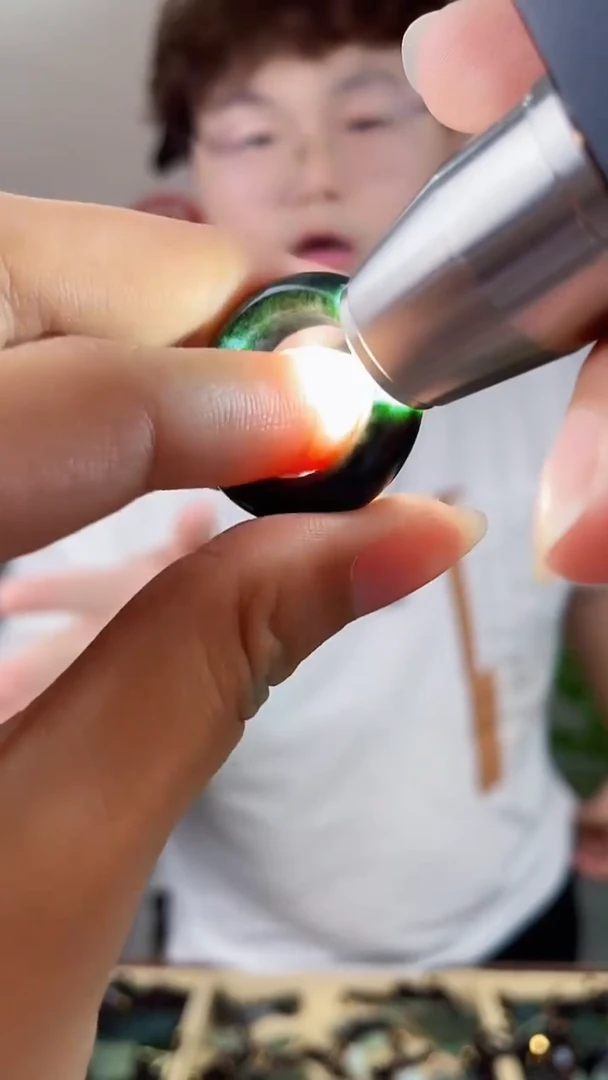 和田玉未镶嵌挂件拍一发一，多样性发货