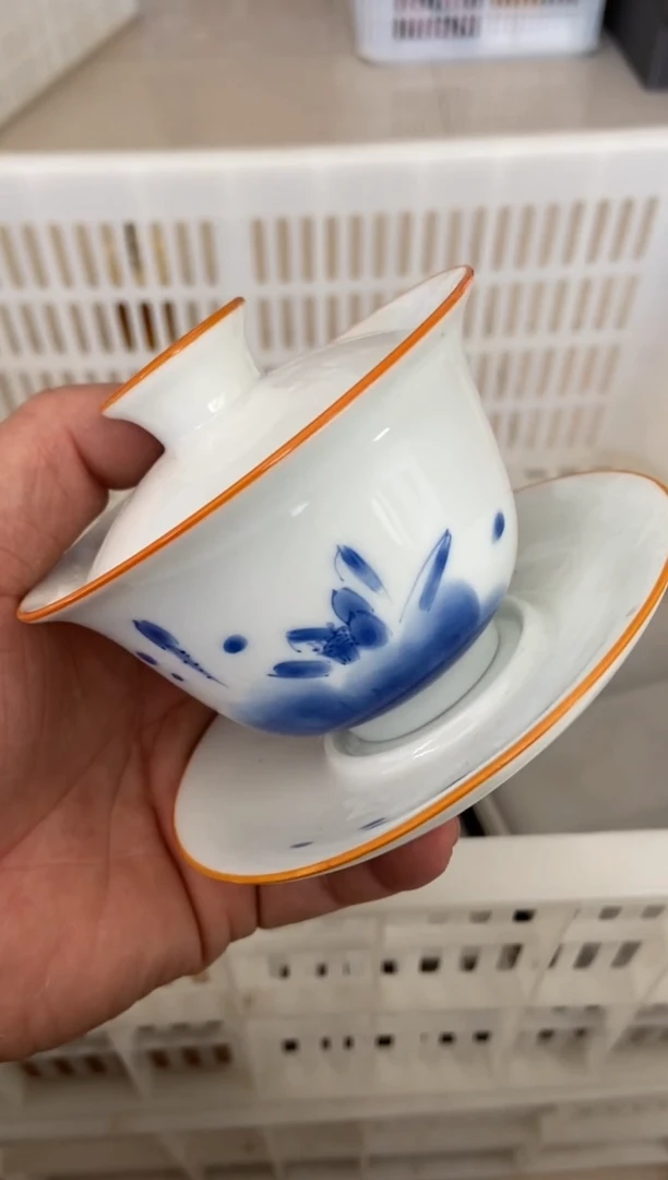 杯无运费险有瑕疵的摄影的产品有使用过的痕迹有点脏介意勿拍