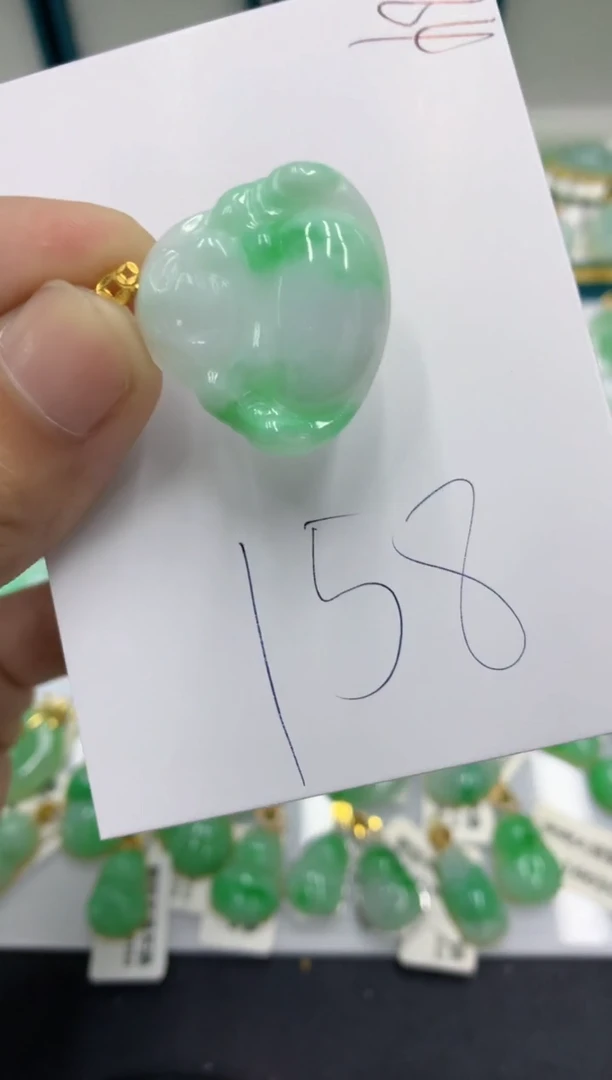 【闪购商品】翡翠颈饰18K金镶嵌翡翠
