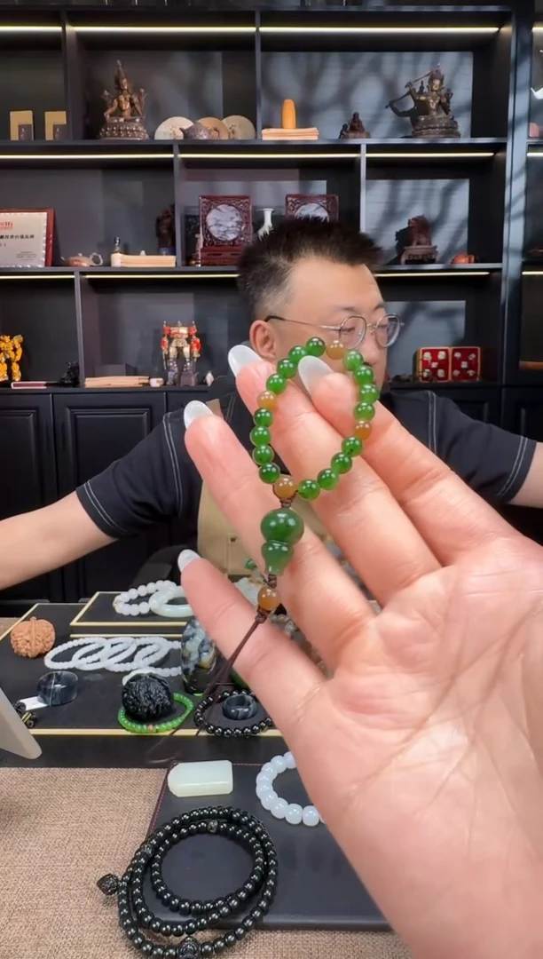 和田玉未镶嵌颈饰手机坠