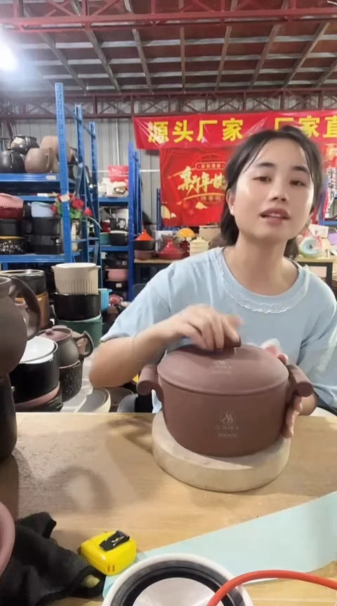 瑕疵1.8弯耳原陶锅带盖