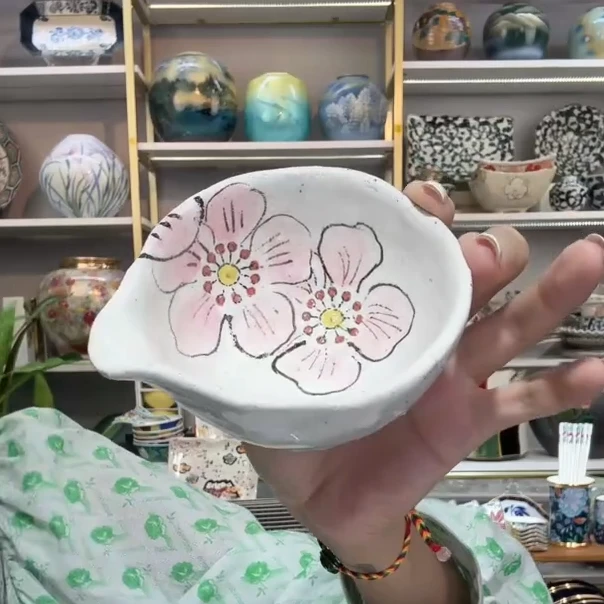 【单支】日本进口灶师窑粉引彩花片口小钵9.5cm-粉色