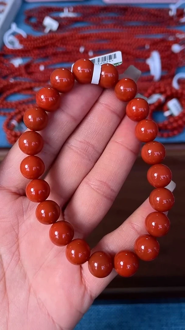 未镶嵌手串南红玛瑙S级满色满肉单圈