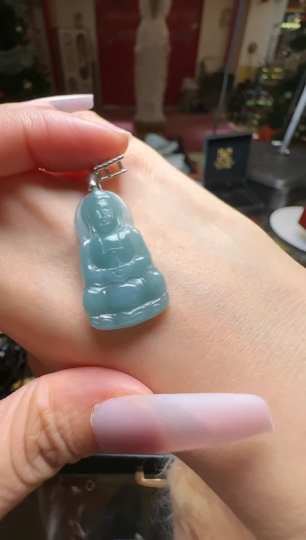 【闪购商品】翡翠吊坠(不含链)未镶嵌翡翠