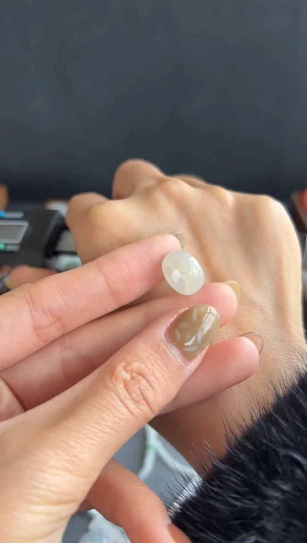 【闪购商品】翡翠吊坠(不含链)未镶嵌322买断