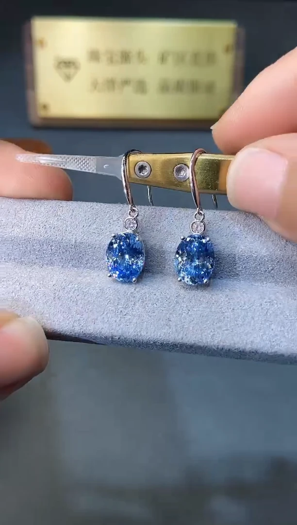 银S925镶嵌耳坠海蓝宝石.........