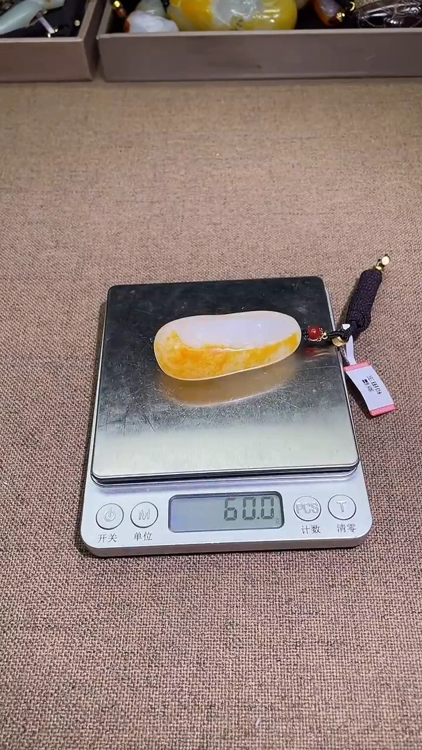 颈饰未镶嵌和田玉12.27