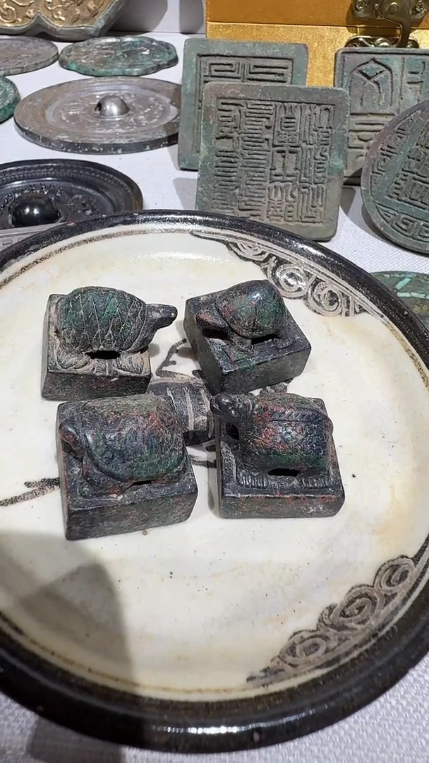 摆件球*姐