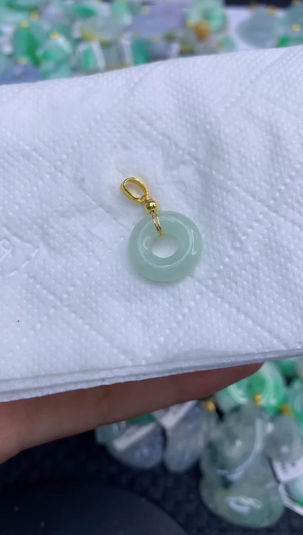 颈饰未镶嵌翡翠天然缅甸A货翡翠