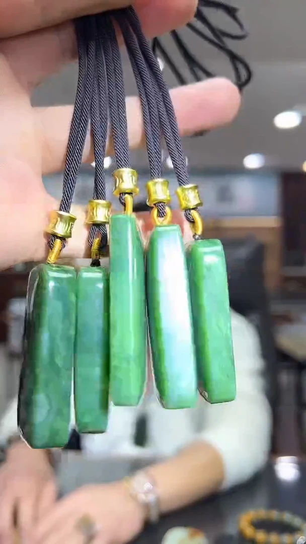 未镶嵌和田玉（碧玉）挂件多样性发货其中发一