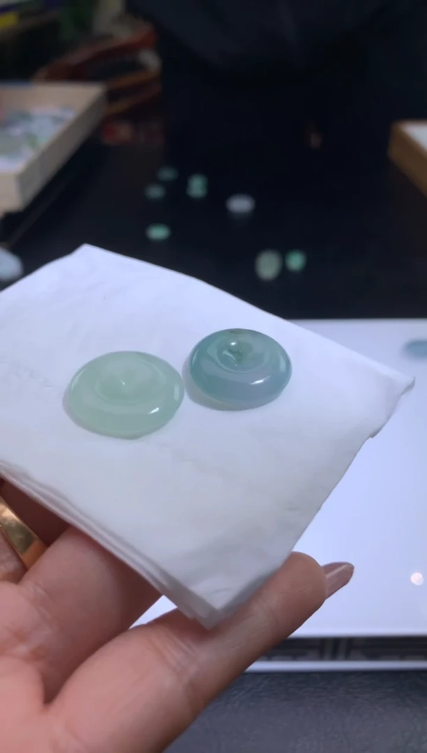 未镶嵌定制翡翠S****?翡翠