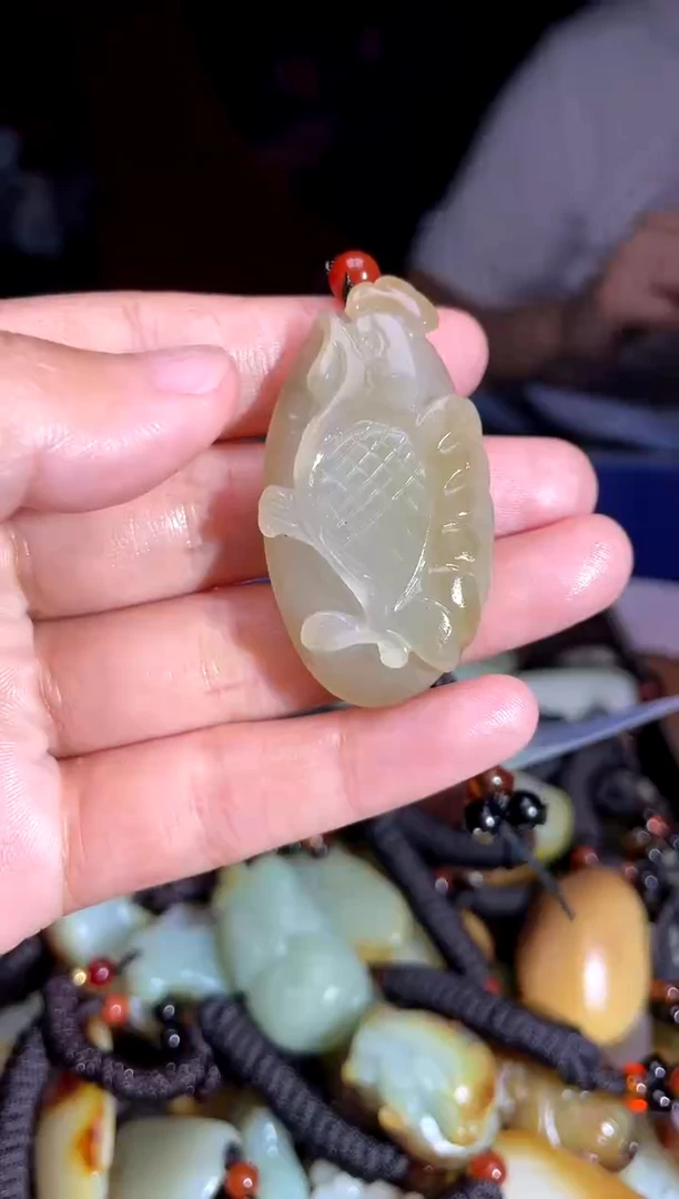 和田玉未镶嵌挂件1
