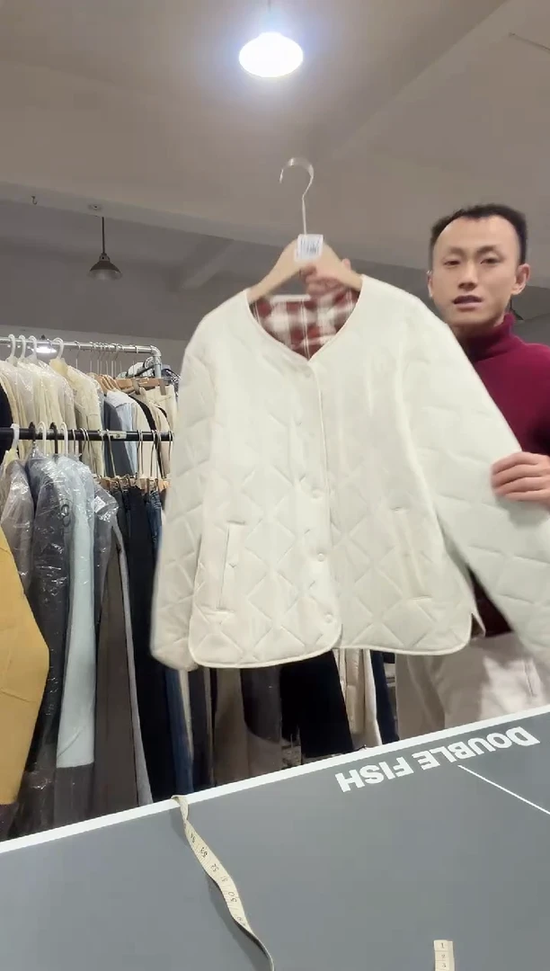 清仓处理 断码断色 D447