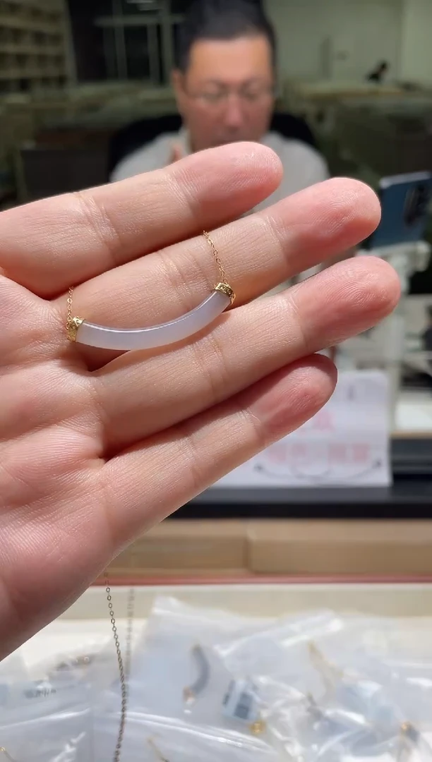 颈饰未镶嵌和田玉多样性发货其一