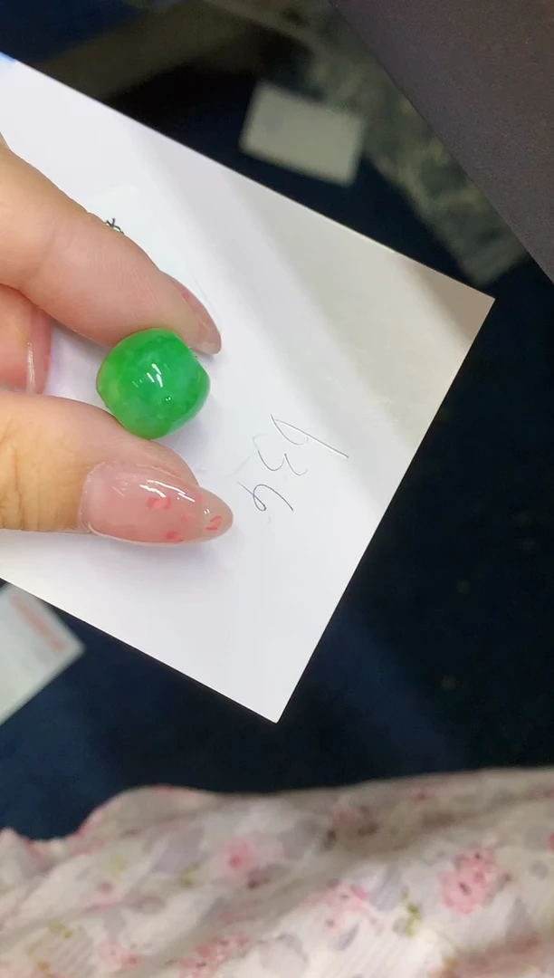 翡翠未镶嵌颈饰缅甸天然翡翠A货
