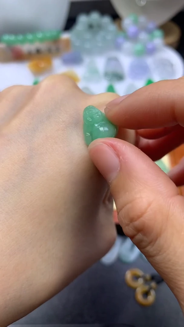 【闪购商品】定制翡翠未镶嵌翡翠