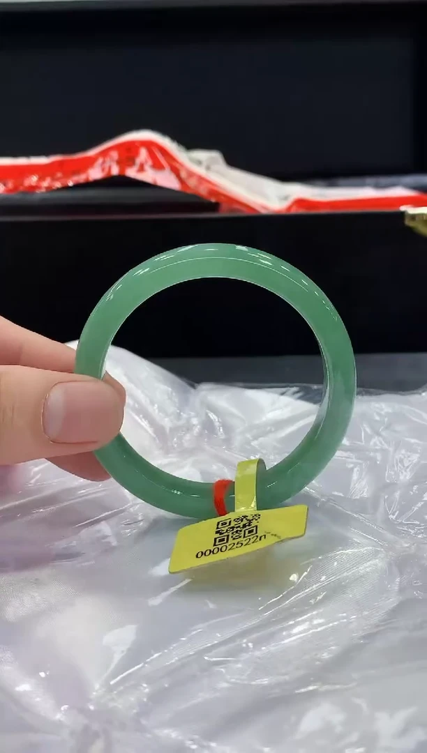 未镶嵌手镯翡翠翡翠手镯