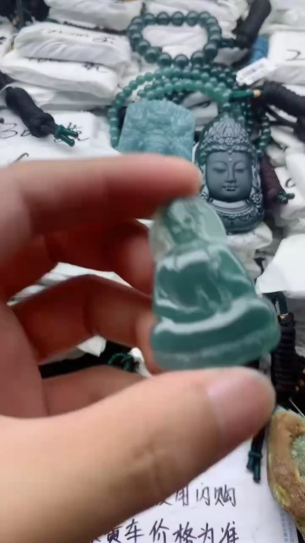 翡翠未镶嵌颈饰555555555555