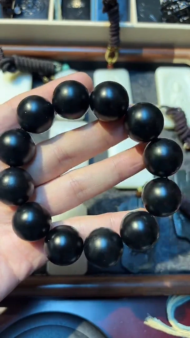 未镶嵌手串和田玉24