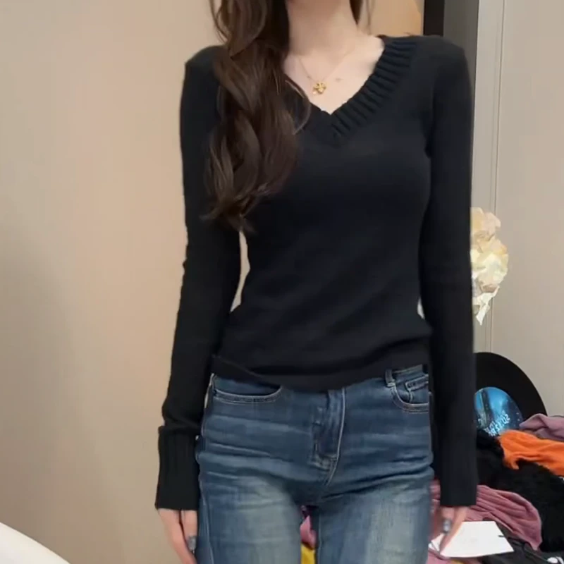 秋冬修身显瘦打底气质百搭螺纹V领毛针织上衣LK2507603