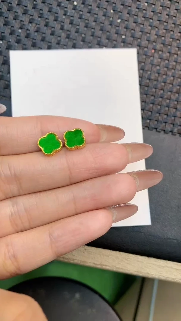 颈饰未镶嵌翡翠1