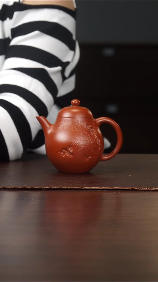 侯峰大红袍泥绘高梨180cc