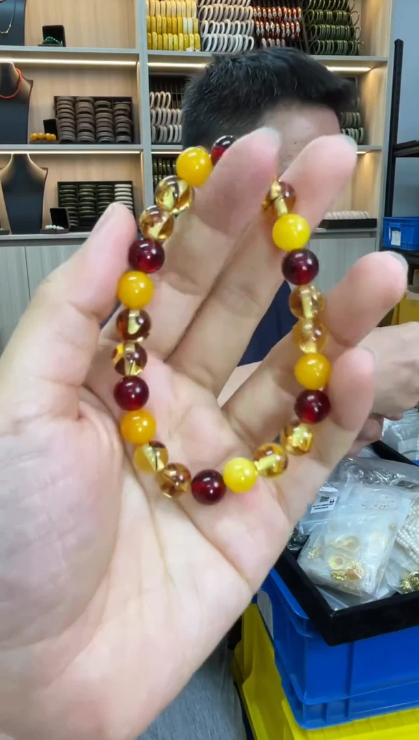 未镶嵌琥珀裸石多样性发一件