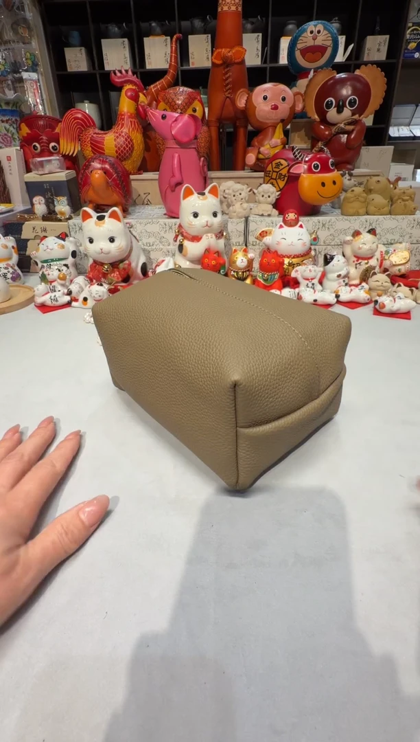 L4526    纯皮纸抽盒