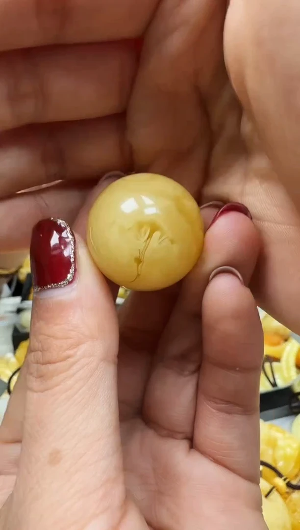 【闪购商品】琥珀裸石未镶嵌珠子
