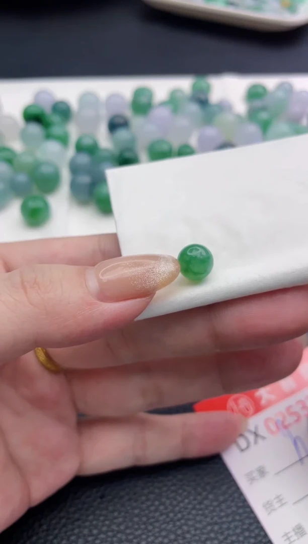 定制翡翠未镶嵌珠子