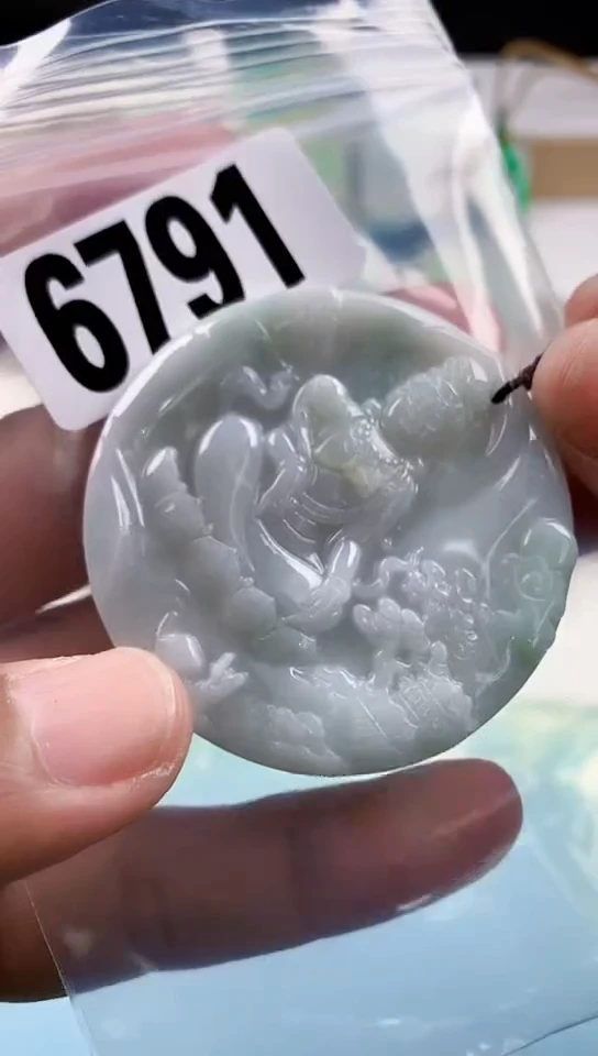 【闪购商品】翡翠挂件未镶嵌天然翡翠吊坠挂件