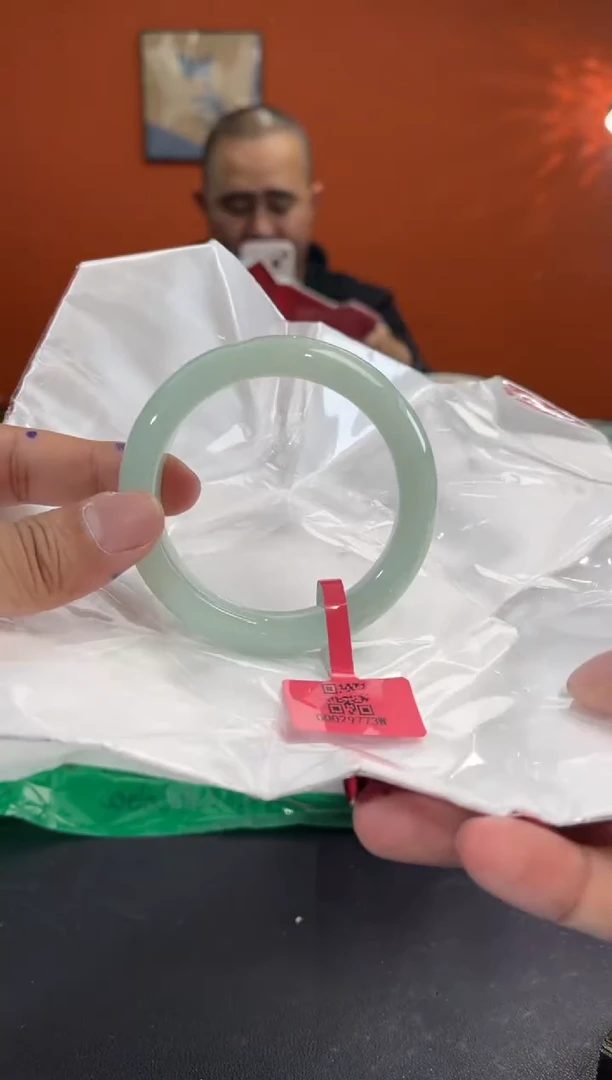 未镶嵌手镯（贵妃镯）翡翠阿**仓55