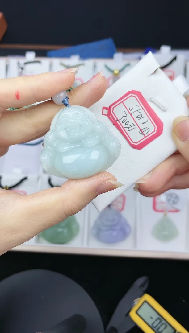 翡翠未镶嵌颈饰孤品5F012翡翠细油冰晴蓝中佛送同款绳