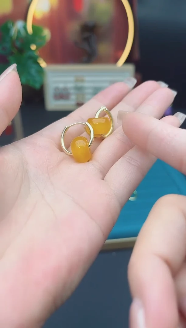 玛瑙/玉髓耳钉未镶嵌536000