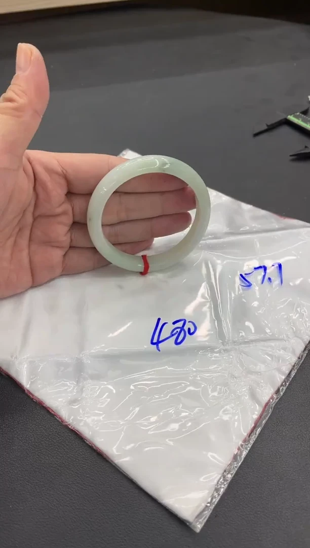 未镶嵌手镯翡翠翡翠手镯