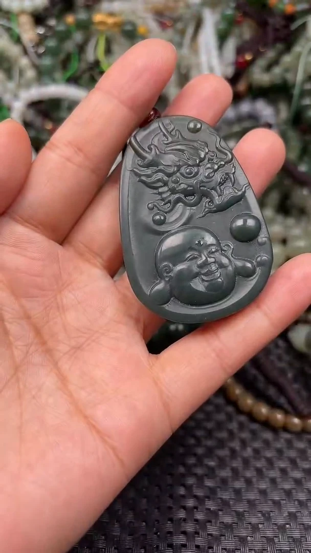 颈饰未镶嵌和田玉1