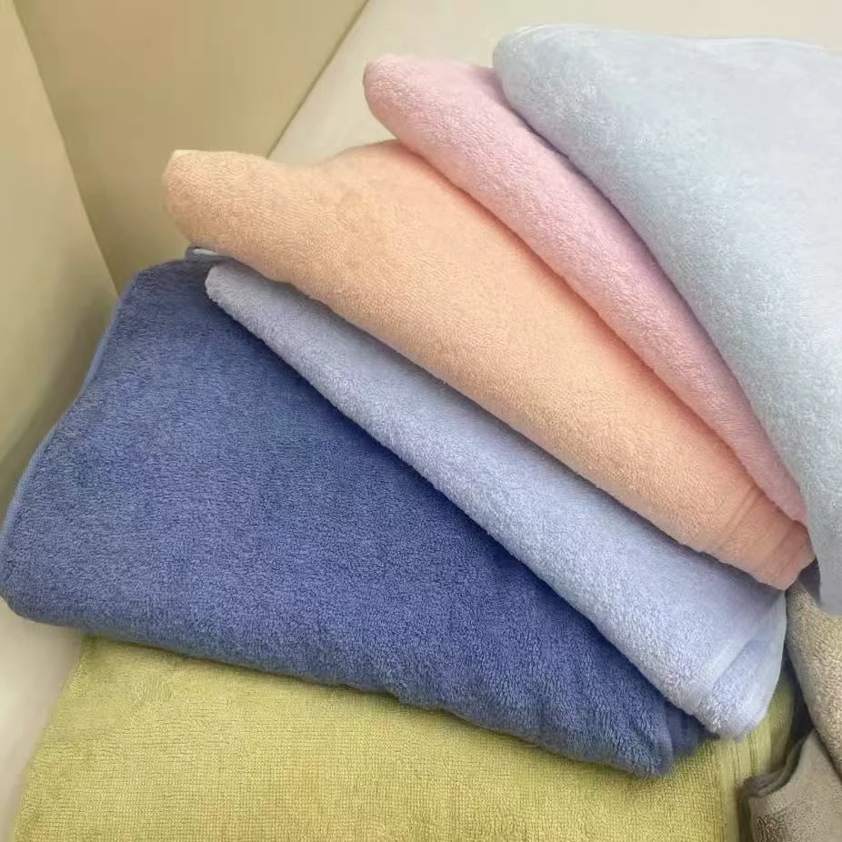 家用柔软不掉毛吸水珊瑚绒毛巾适合男女擦脸使用