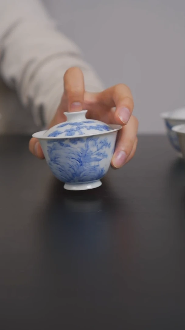 盖碗净*青花山水盖碗