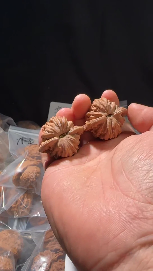 把件文玩核桃四座楼