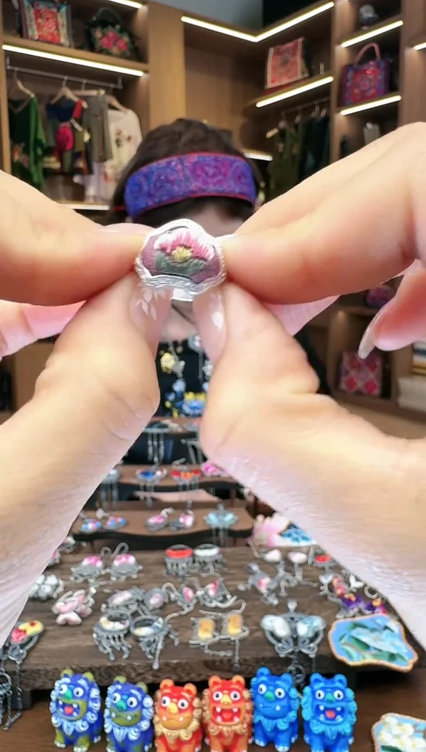 【闪购商品】织绣408黔东南苗族刺绣