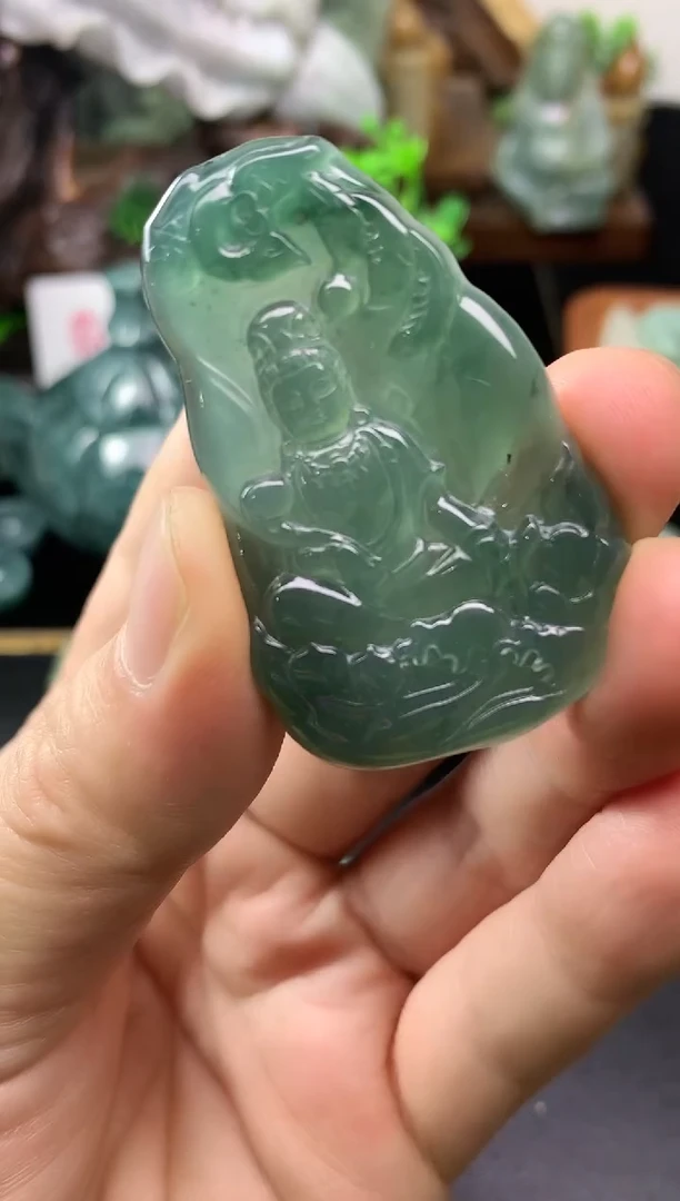 颈饰未镶嵌翡翠L****?观音