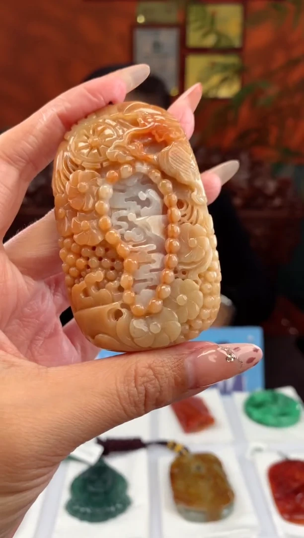 【闪购商品】定制翡翠未镶嵌挂件发货（拍一发一）