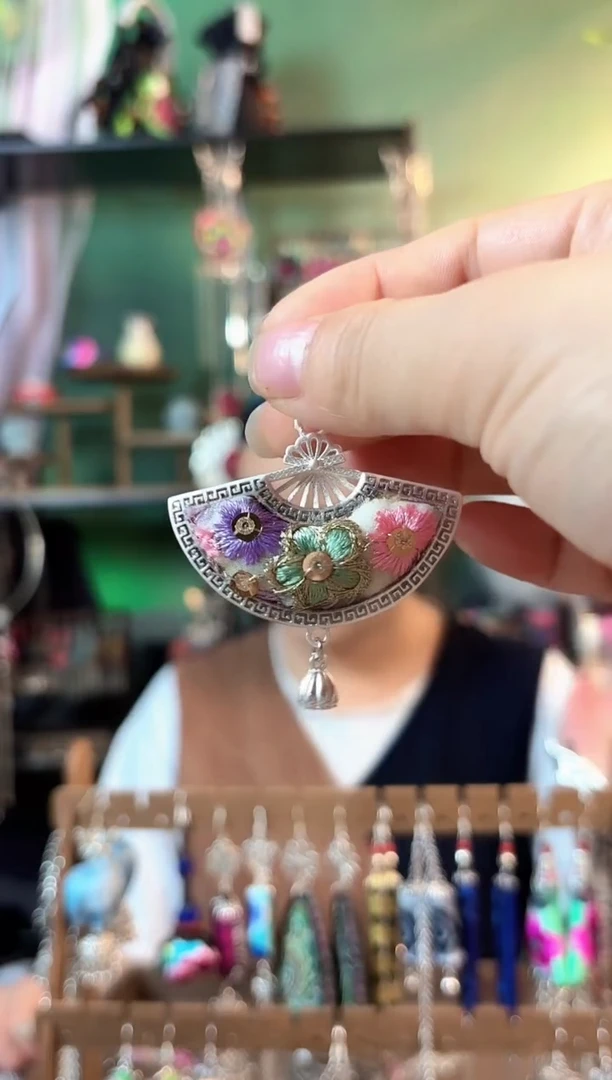 织绣彩云南阁非遗老绣501