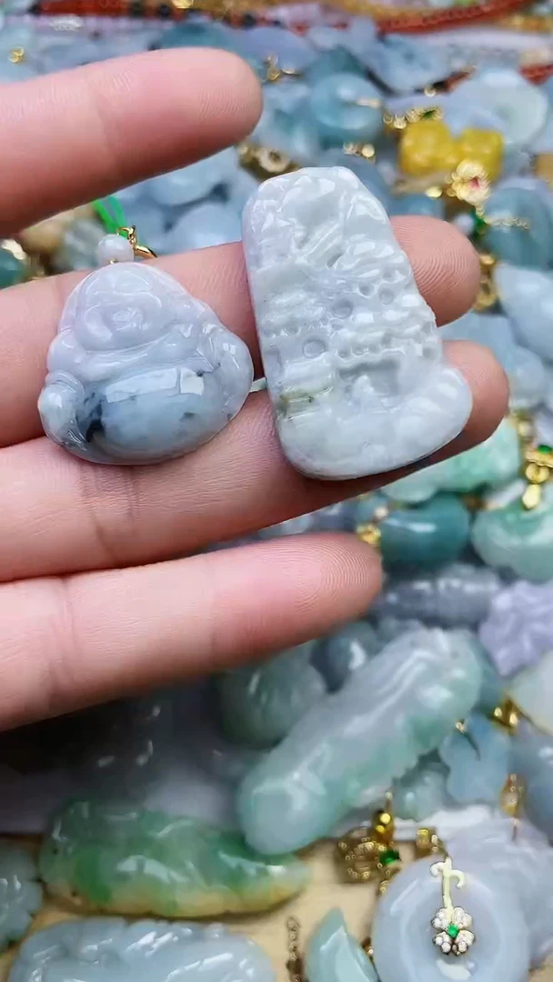 未镶嵌挂件翡翠1