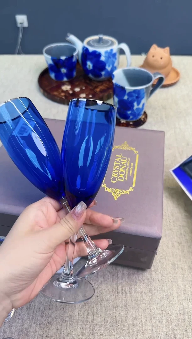 瓷片泡泡的瓷器好好看呀