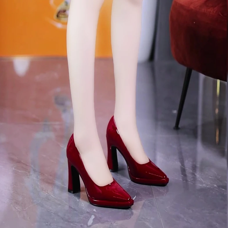 法式优雅9cm漆皮驼色防水台高跟鞋2025春新款明星同款百搭鞋子