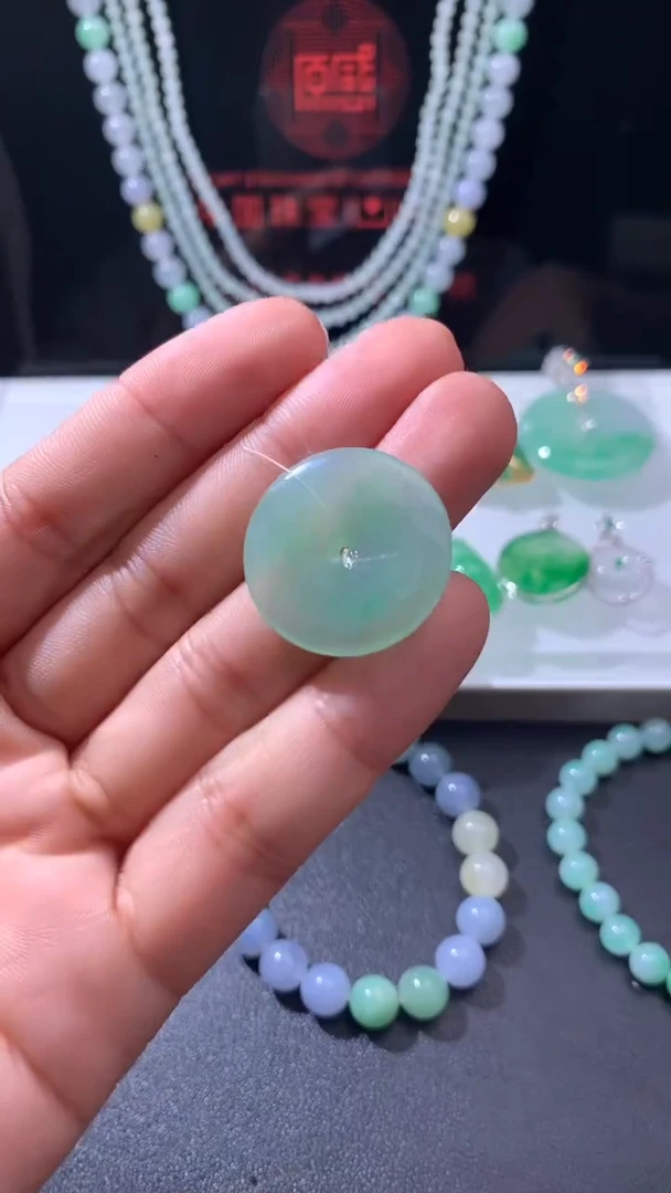 未镶嵌定制翡翠