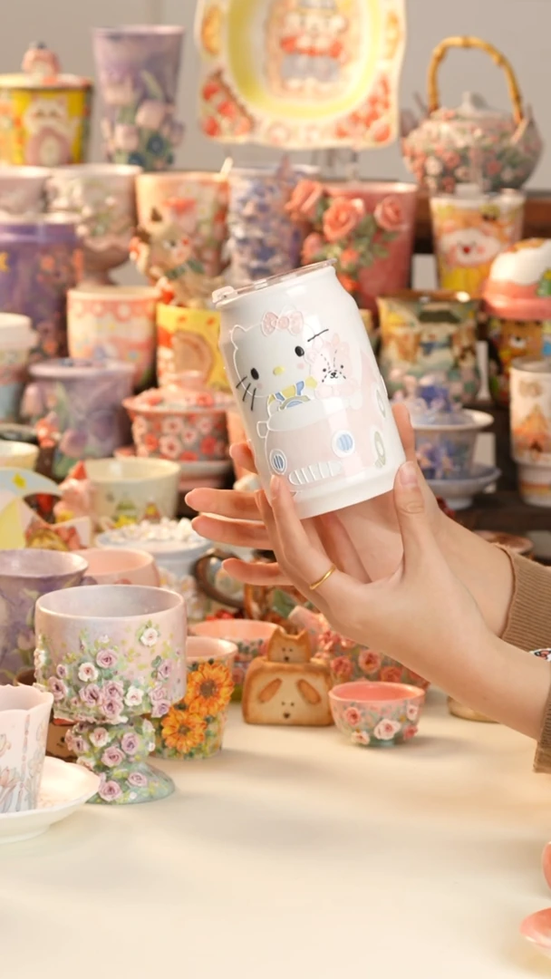 摆件陶景德镇釉下彩手绘设计师款陶瓷